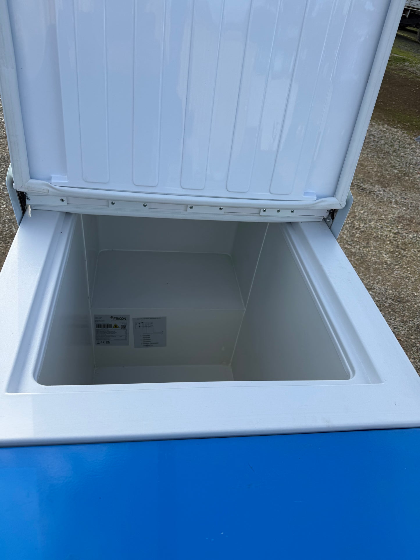 ICE CREAM CARTS HIRE ONLY