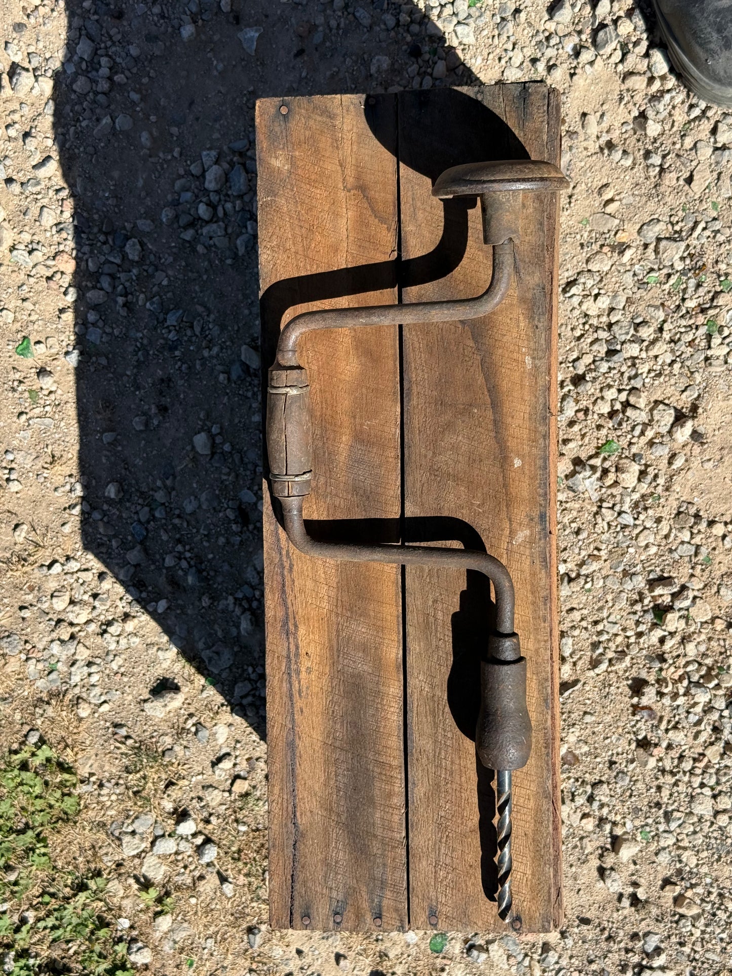 antique brace and bit hand drill,