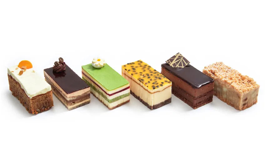 ASSORTED CAKE SLICES (BOX X 6)