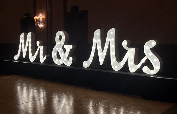 MR & MRS LIFE SIZE LETTER LIGHTS 1.2M