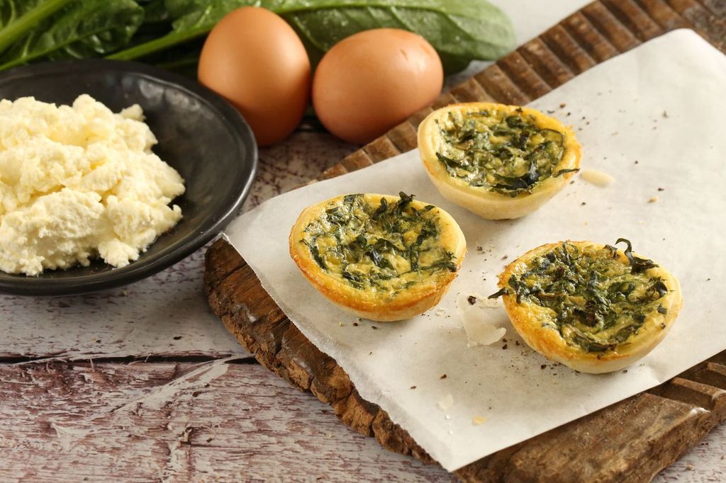 Cocktail Quiche -Spinach & Ricotta (V)