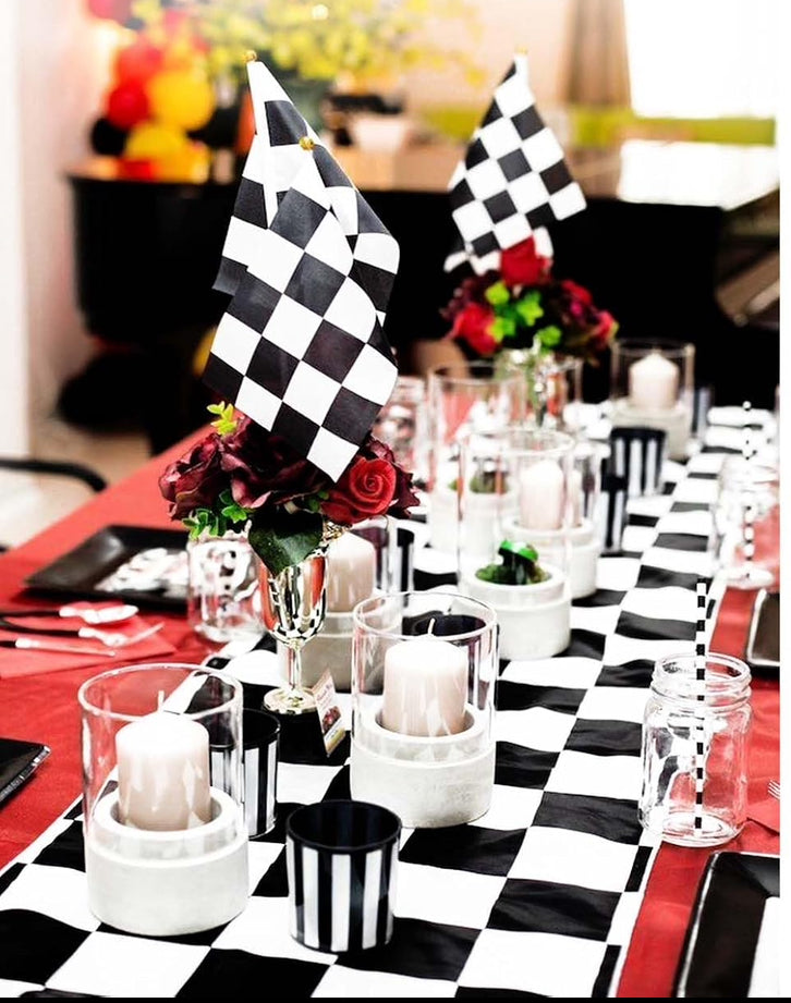 CHECKERED TABLE RUNNER BLACK AND WHITE