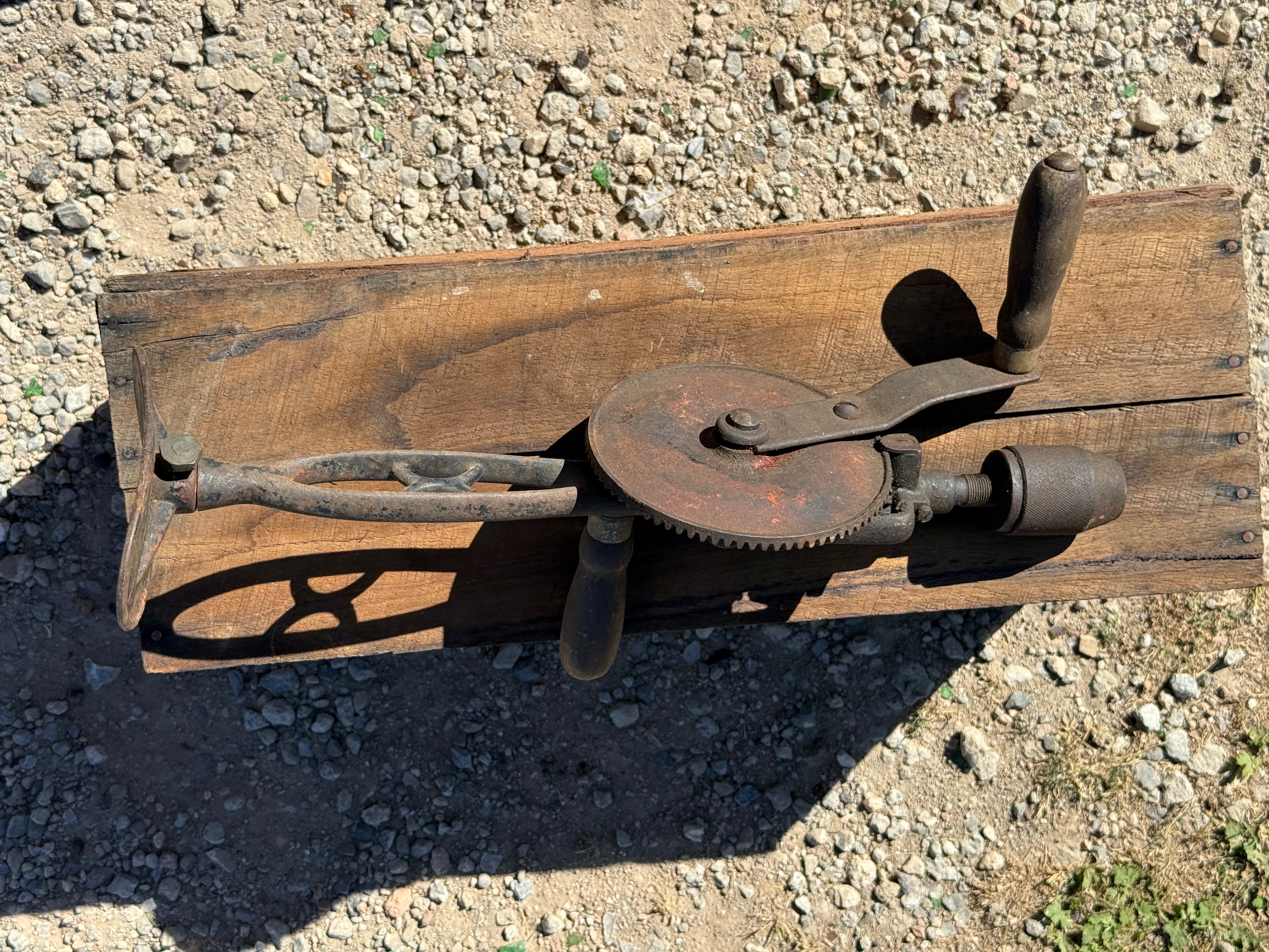 Millers Falls two-speed breast drill