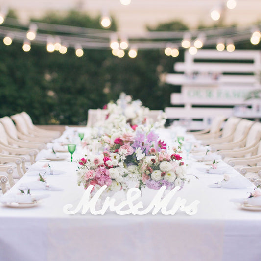 WEDDING MR & MRS TABLE WORD